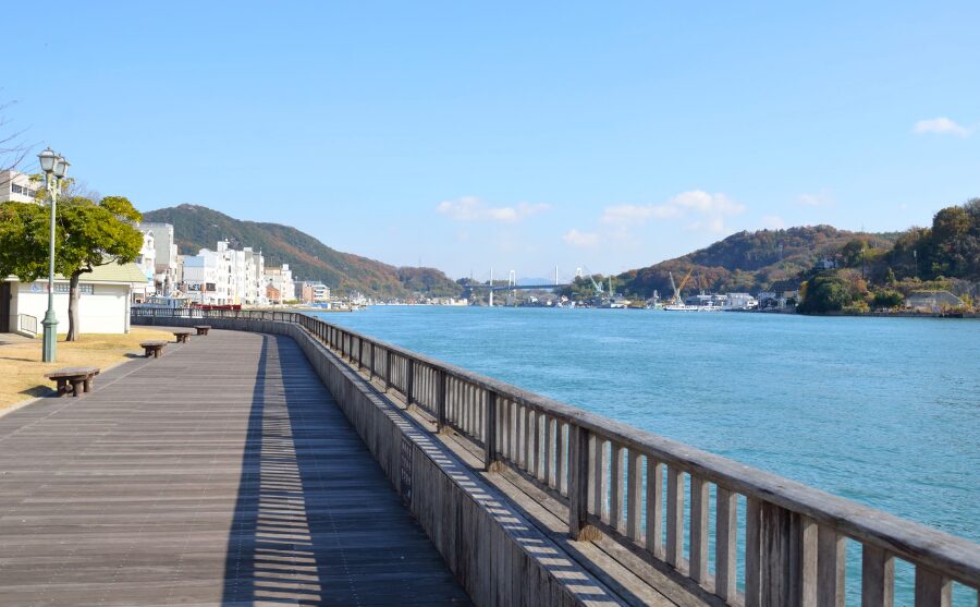 尾道水道と向島の景色