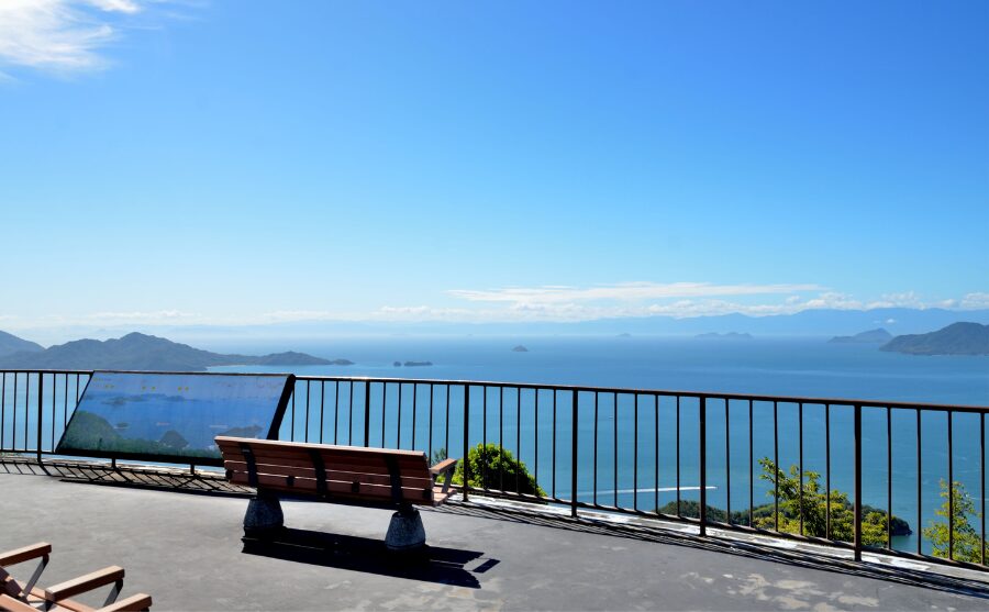 高見山展望台から見た瀬戸内海の景色